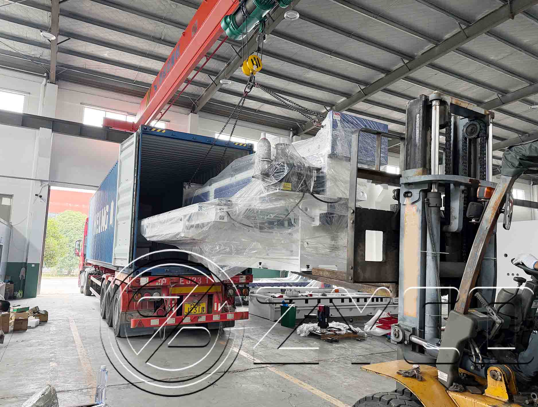 Iron plate grooving machine